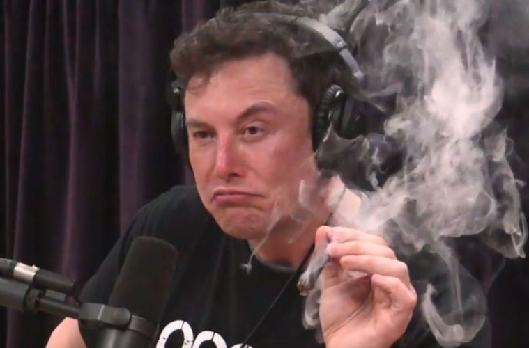 Internet freaks out over Elon Musk smoking a blunt on Joe Rogan’s ...